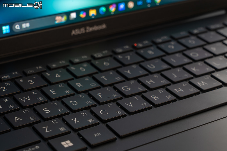 ASUS Zenbook 14 UM3406KA 體驗|以出色續航挑戰主流的輕薄 AI 筆電!