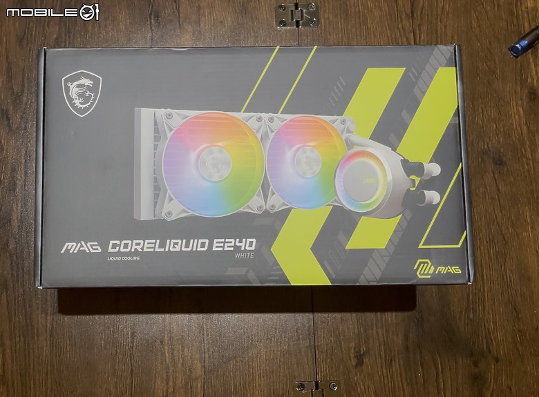 點我看大圖 微星MSI白色主題裝機小分享MPG X870E EDGE TI WIFI + MAG CORELIQUID E240 WHITE