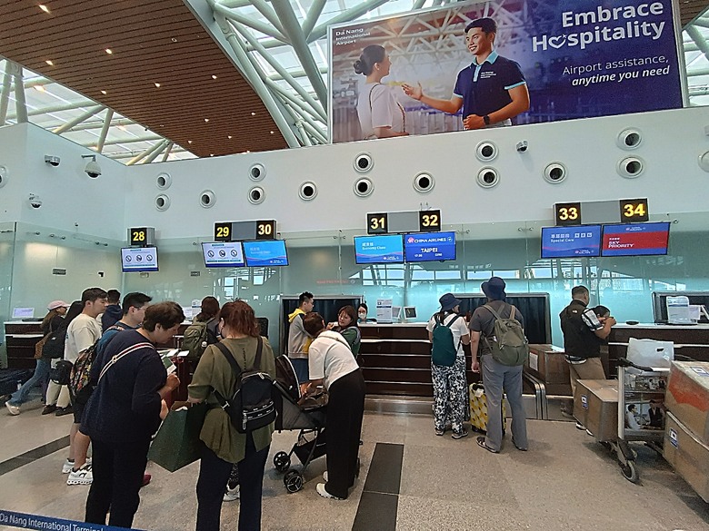中越峴港自助旅行之景點簡述與交通攻略 — 華航CI787+CI790班機、峴港機場入出境、當地包車接送與Grab — 2025年越南峴港、會安、美山、順化、巴拿山太陽世界六日歷史文化及遊樂園之旅 — 「楔子」