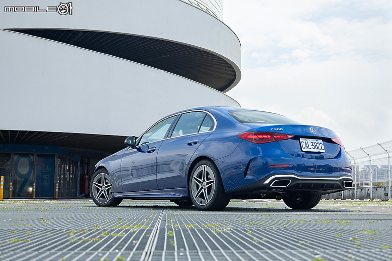 Mercedes-Benz C 200 新年式試駕|人生進階首選,新年式還有柏林之音加持!