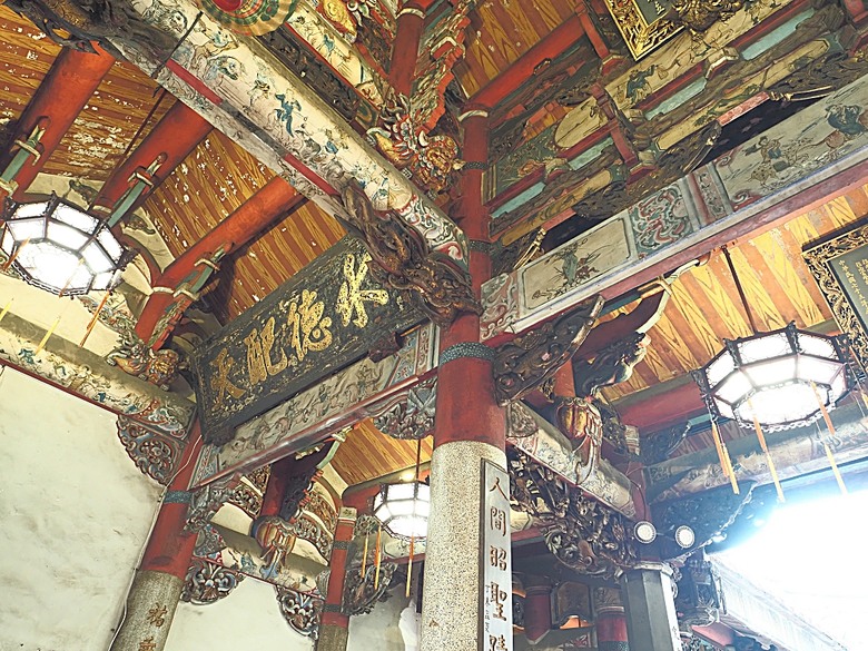 帶領探訪新莊故事 之 2025潮盛新莊活動 —《廟街：眾神連線》集章散策 與 《祭典中的ㄈㄨˊ碼》特展