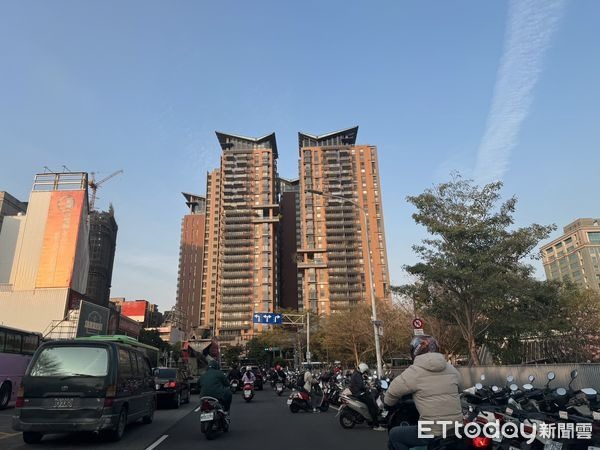 市場景氣走弱，七期大基地豪宅現2字頭「白菜價」