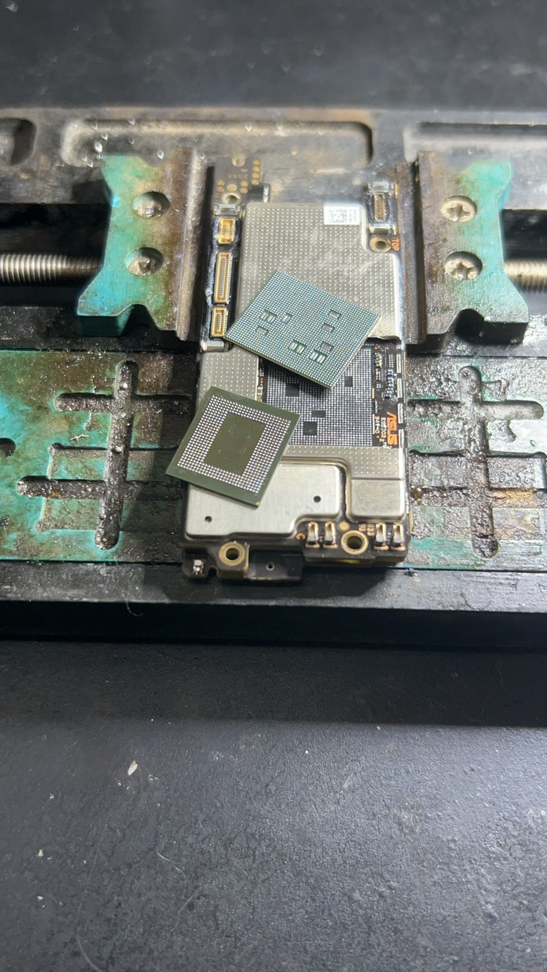 華碩ROG8無法開機維修CPU保養