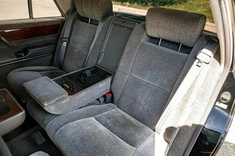 經典日系V12 豪華轎車Toyota Century 居然可以用Corolla二手車價入手?