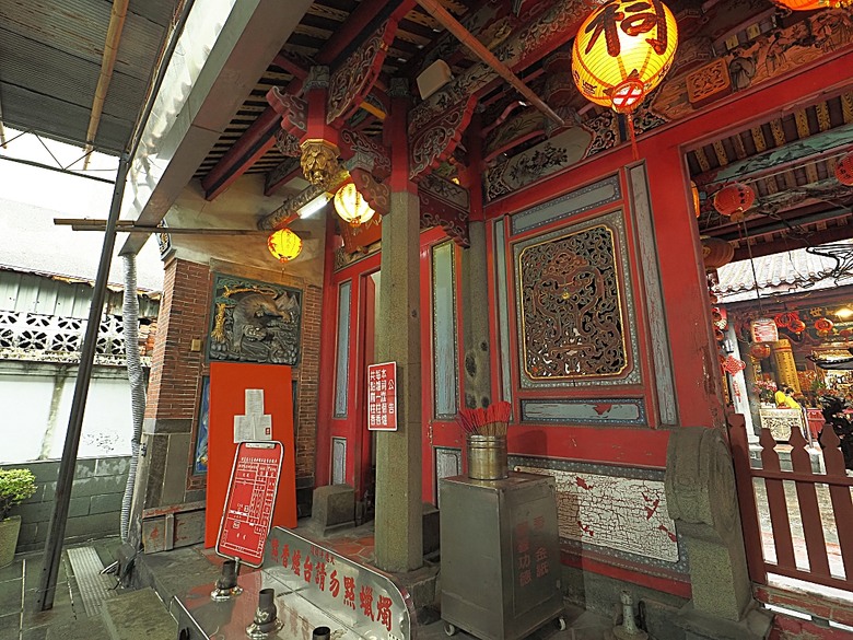 帶領探訪新莊故事 之 2025潮盛新莊活動 —《廟街：眾神連線》集章散策 與 《祭典中的ㄈㄨˊ碼》特展