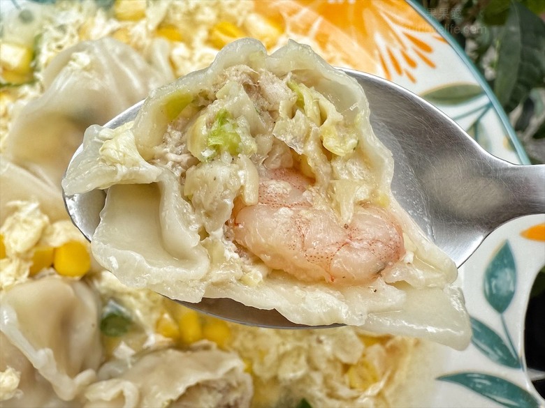 滿滿粽葉香的肉粽,每顆粽子獨立真空包裝設計,想吃多少拆多少,美味不變質