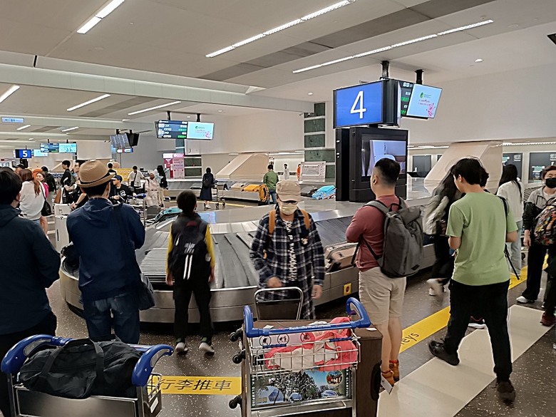 中越峴港自助旅行之景點簡述與交通攻略 — 華航CI787+CI790班機、峴港機場入出境、當地包車接送與Grab — 2025年越南峴港、會安、美山、順化、巴拿山太陽世界六日歷史文化及遊樂園之旅 — 「楔子」