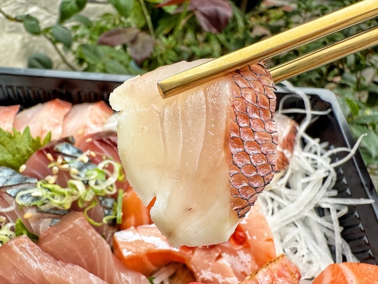 超隱密的生魚片,有許多特殊魚種的生魚片,新鮮、甘甜又超值