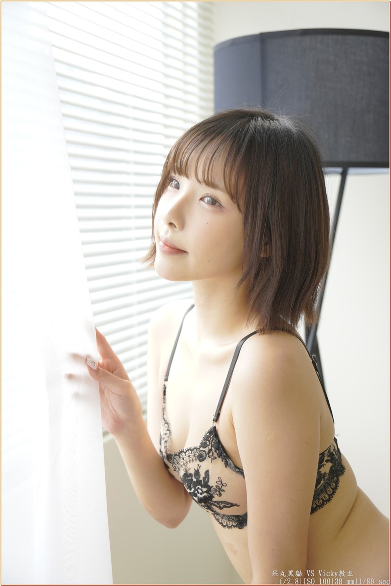 【 辣個 Vicky教主 】唯美棚拍教科書 ! 怪怪的貓爪入教儀式