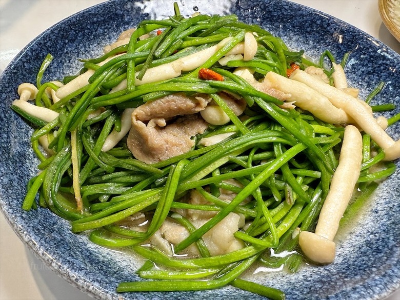 受天宮附近美食餐廳,不能錯過的九尾草雞湯和古早味手路菜