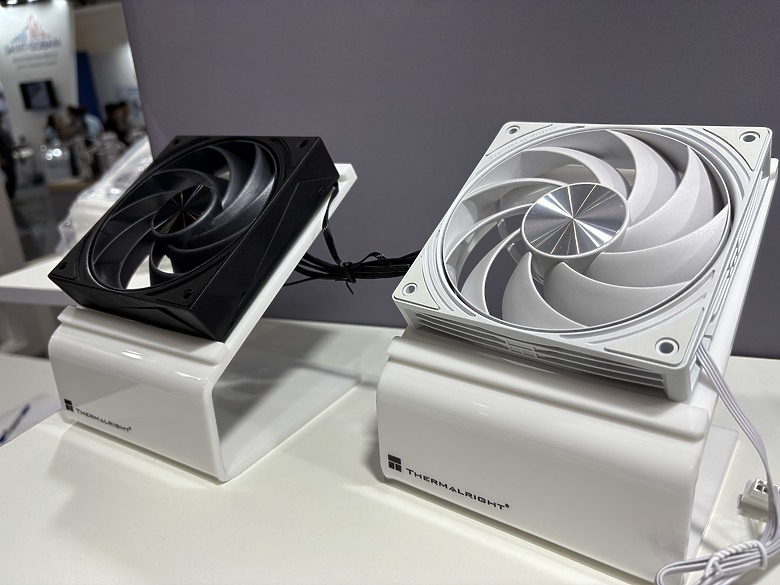 點我看大圖 杜甫遊記:Computex 2025(下)MONTECH/LianLi/darkFlash/Cougar/DeepCool/iRocks/TT/VK