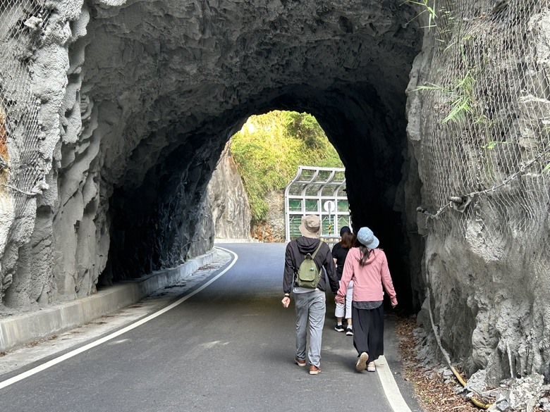 遊覽環島2 nd; 拉馬達星星；北條干雲；天龍古道；南橫公路；中之關古道；天池；海豹部隊