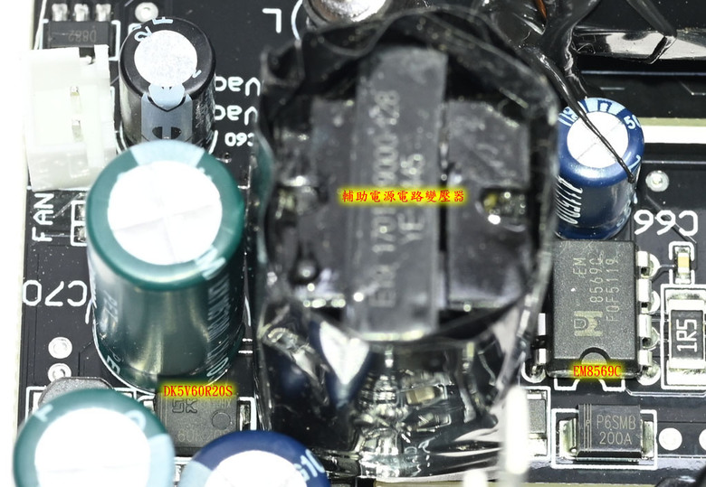 LIAN LI EDGE GOLD EG1000G 1000W金牌全模組化電源開箱