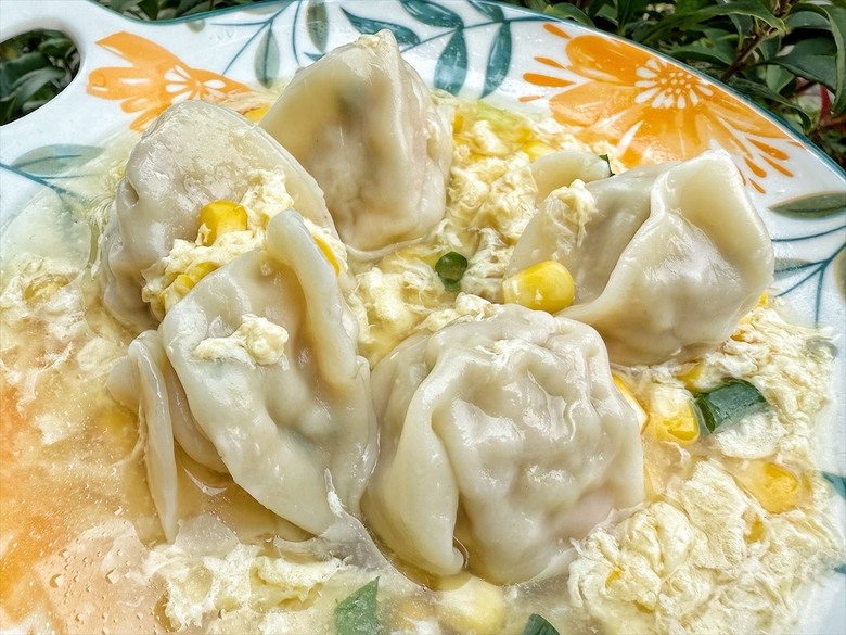 滿滿粽葉香的肉粽,每顆粽子獨立真空包裝設計,想吃多少拆多少,美味不變質