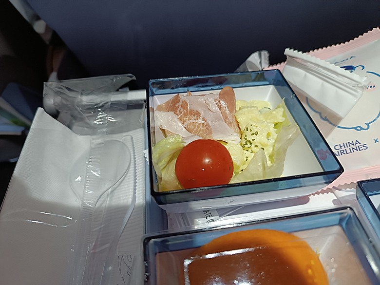 中越峴港自助旅行之景點簡述與交通攻略 — 華航CI787+CI790班機、峴港機場入出境、當地包車接送與Grab — 2025年越南峴港、會安、美山、順化、巴拿山太陽世界六日歷史文化及遊樂園之旅 — 「楔子」