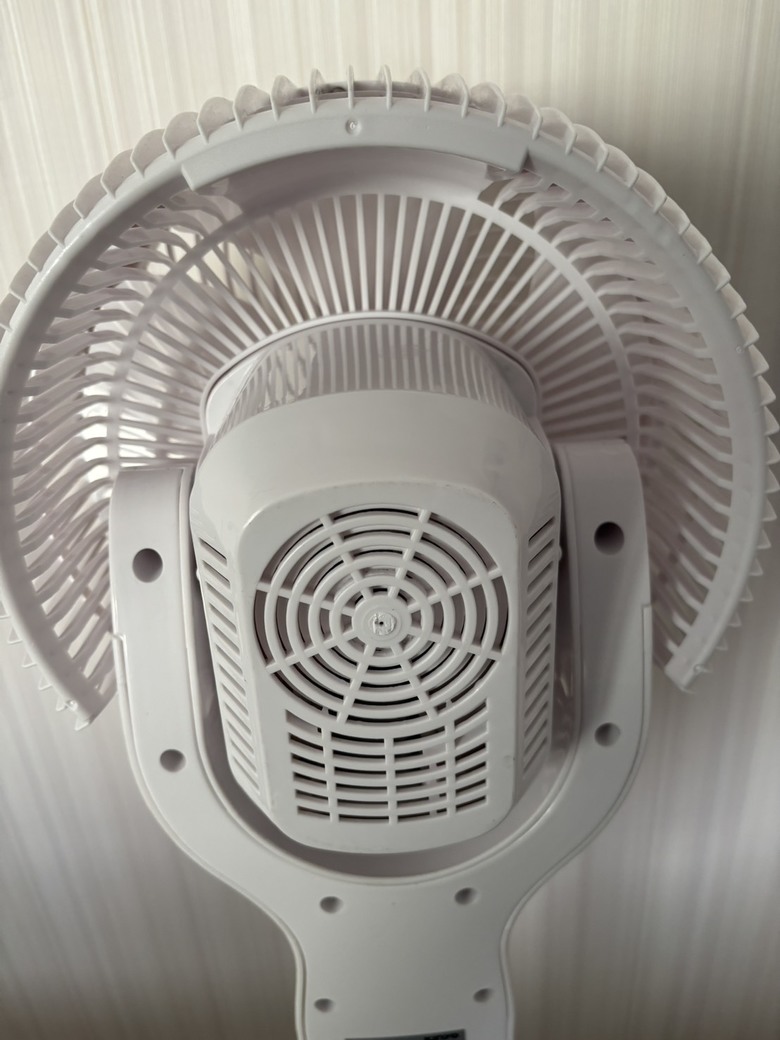 [開箱] KINYO語音循環電風扇，真的不錯用!