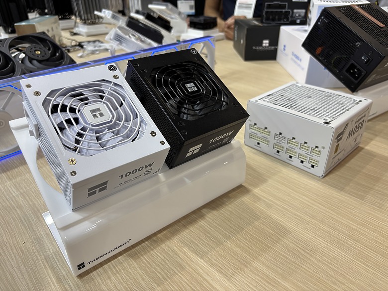 點我看大圖 杜甫遊記:Computex 2025(下)MONTECH/LianLi/darkFlash/Cougar/DeepCool/iRocks/TT/VK