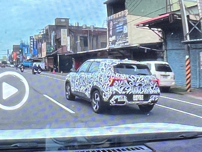 不知名的偽裝車