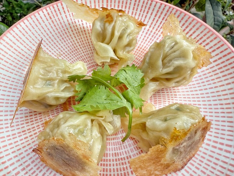 滿滿粽葉香的肉粽,每顆粽子獨立真空包裝設計,想吃多少拆多少,美味不變質