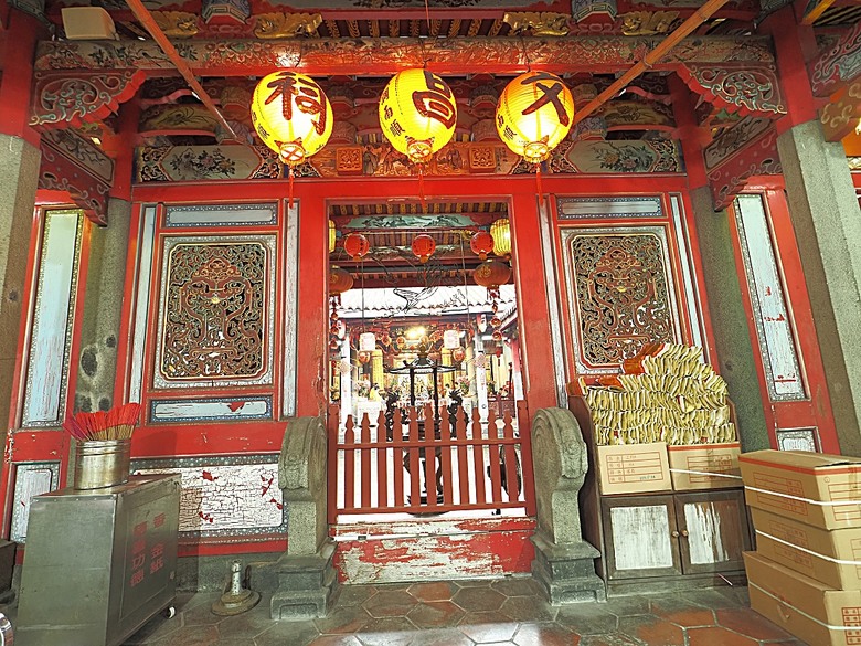 帶領探訪新莊故事 之 2025潮盛新莊活動 —《廟街：眾神連線》集章散策 與 《祭典中的ㄈㄨˊ碼》特展