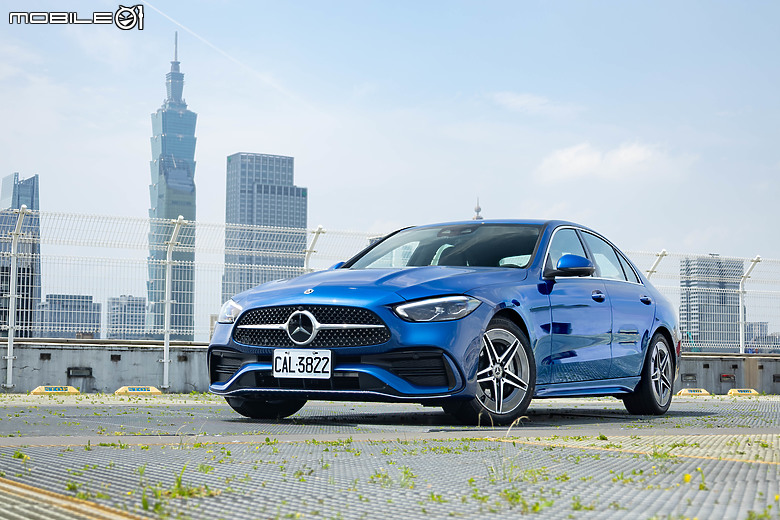 Mercedes-Benz C 200 新年式試駕|人生進階首選,新年式還有柏林之音加持!