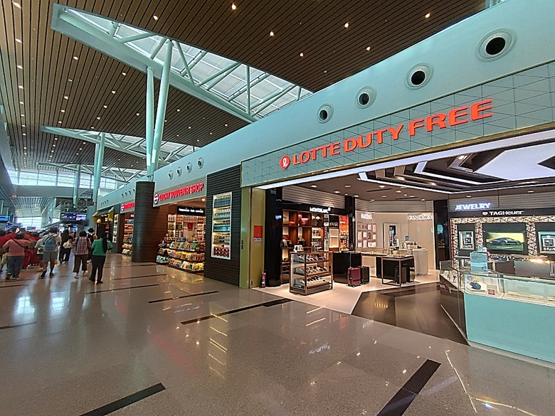 中越峴港自助旅行之景點簡述與交通攻略 — 華航CI787+CI790班機、峴港機場入出境、當地包車接送與Grab — 2025年越南峴港、會安、美山、順化、巴拿山太陽世界六日歷史文化及遊樂園之旅 — 「楔子」