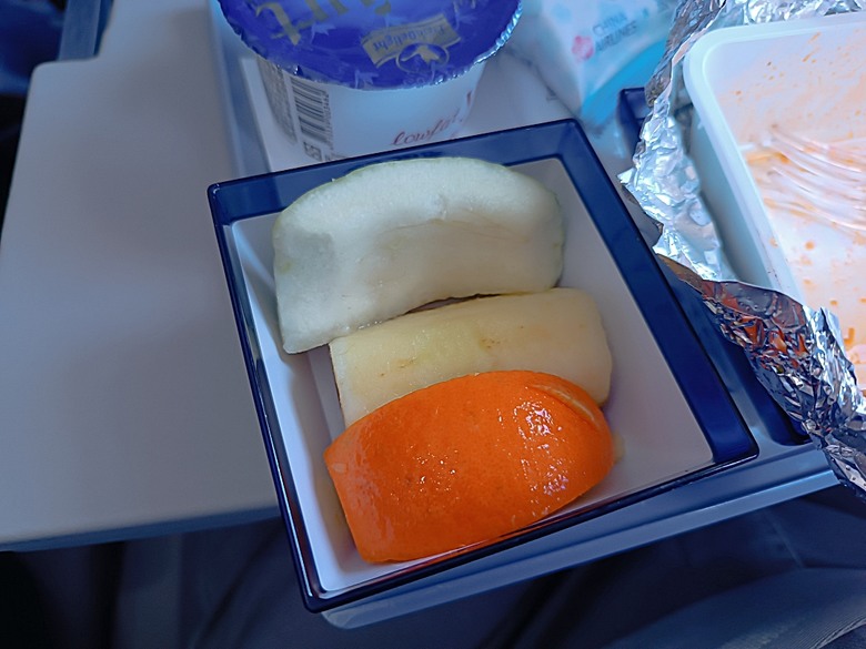 中越峴港自助旅行之景點簡述與交通攻略 — 華航CI787+CI790班機、峴港機場入出境、當地包車接送與Grab — 2025年越南峴港、會安、美山、順化、巴拿山太陽世界六日歷史文化及遊樂園之旅 — 「楔子」