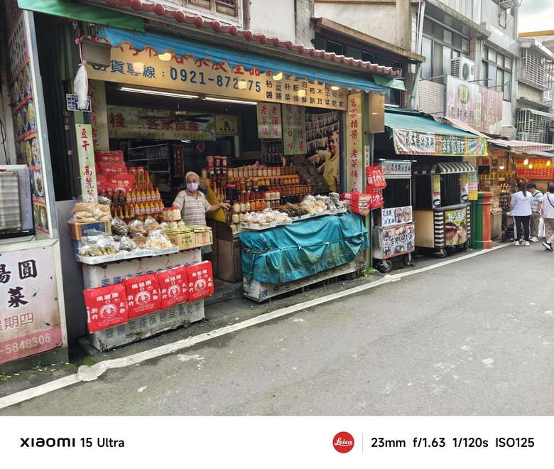 我們家的兩天一夜新竹行 - 內灣老街逛吃買 / 威尼斯溫泉露營車 / 內灣國小螢火蟲 / 內灣吊橋看桐花 / 新竹關西鎮農會新農民市場