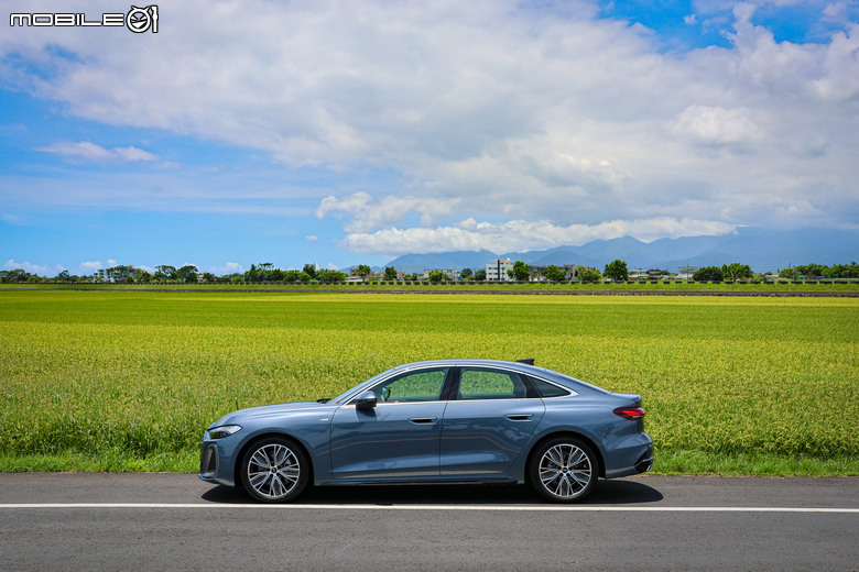 Audi A5 S line 試駕|帥氣百搭、豪華科技與出色駕馭集於一身!