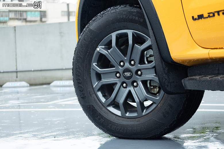 Ford Ranger FRS Edition 試駕｜好開好載，翻山越嶺的好夥伴！