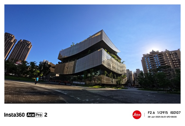 徠卡級運動相機開箱 - Insta360 Ace Pro 2 feat. with Xiaomi 15 Ultra