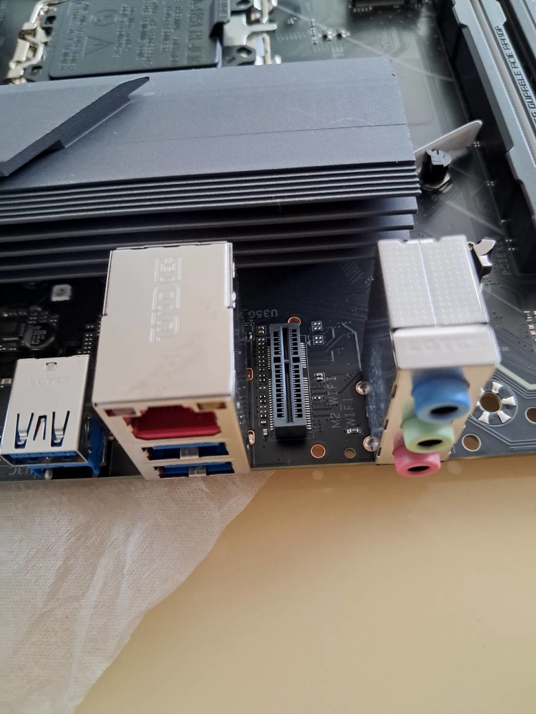 GIGAbyte z890 EAGLE WIFI7 來看看它的散熱設計如何?