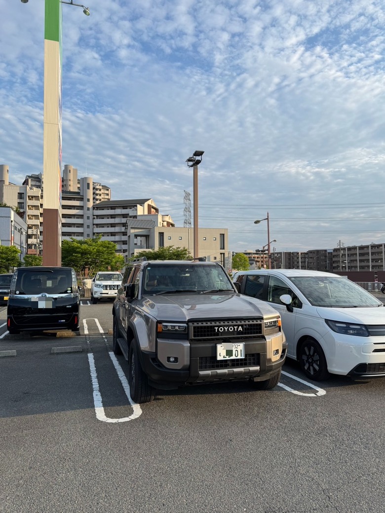 台灣的「公共停車位」過窄