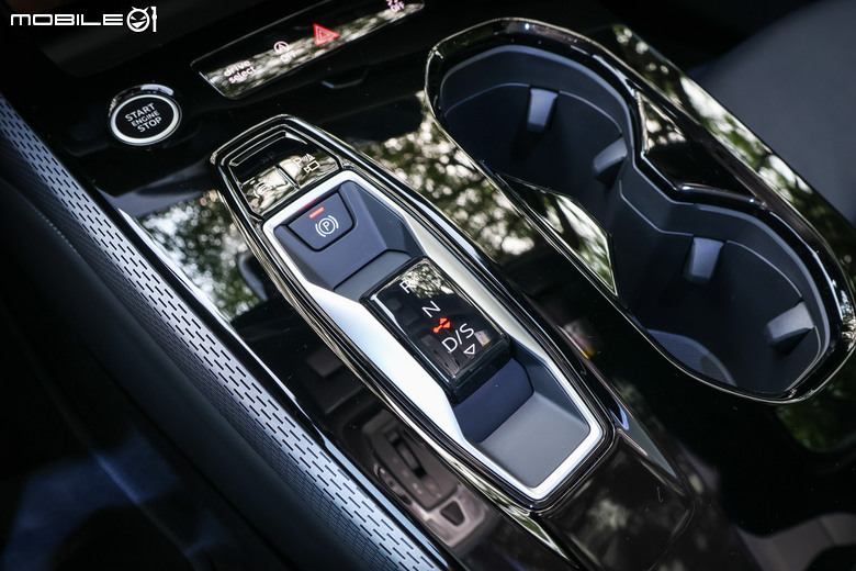 Audi A5 S line 試駕|帥氣百搭、豪華科技與出色駕馭集於一身!