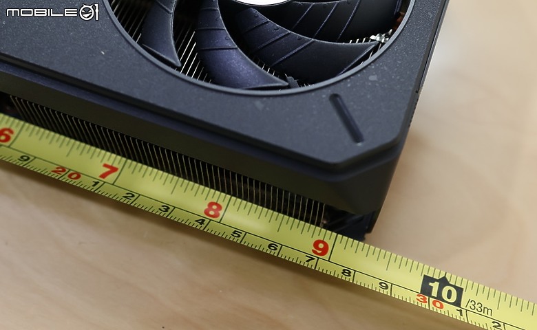 [NV v.s. AMD] 狙擊 NV 5060 技嘉 Radeon RX 9060 XT GAMING 開箱