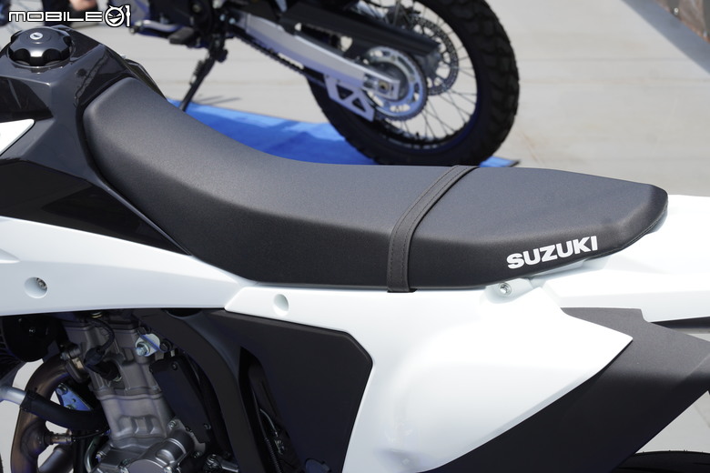傳奇歸來,野性再臨 SUZUKI DR-Z4 S / SM 發表會,越野版、滑胎版早鳥售價:368,000元!!