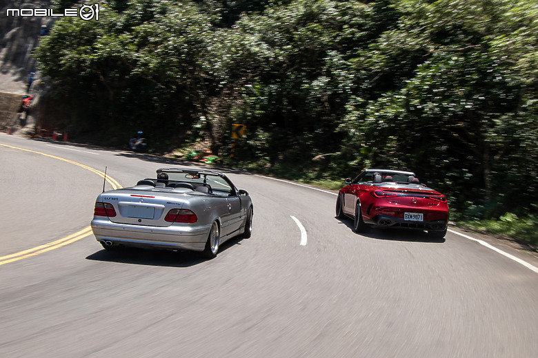 Mercedes-AMG CLE 53 4MATIC+ Cabriolet 試駕|性能底子一把罩,開篷吹風更逍遙!feat. A208 CLK