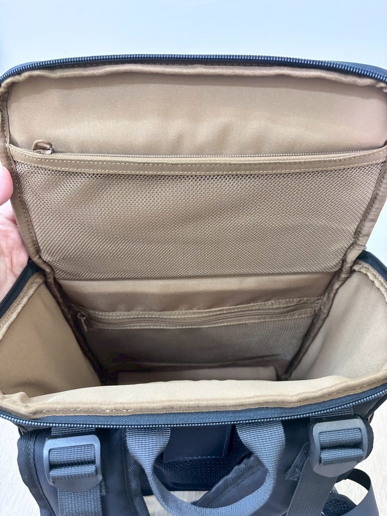 開箱|GAKU快樂揹兒童護脊書包