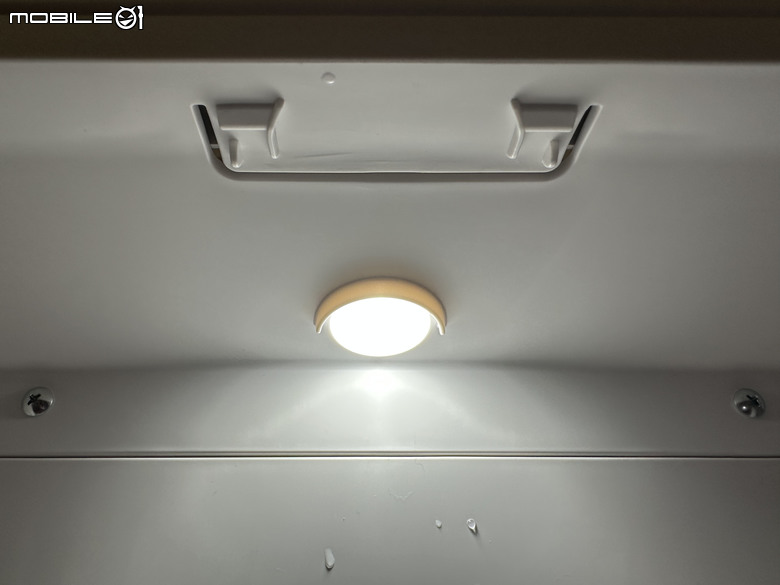 【試用】LG Styler 蒸氣電子衣櫥第二代，內建高壓蒸氣掛燙機，AI護理衣物