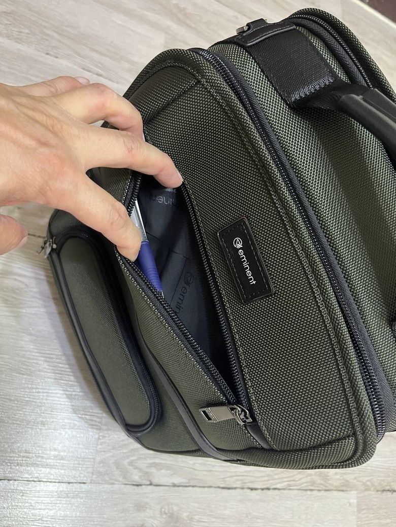開箱 Eminent 萬國通路 商務後背包
