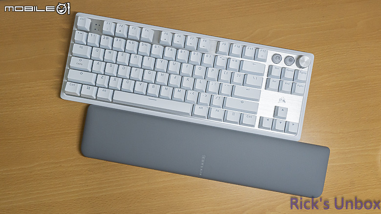 【開箱】海盜船新設計語言80%磁軸鍵盤 | CORSAIR K70 PRO TKL WHITE