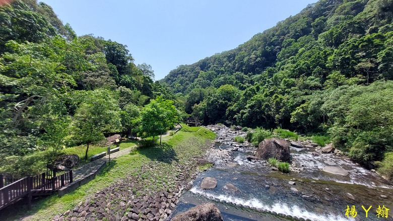 【郊山走走】烏來蝴蝶公園消暑愜意、輕鬆健行溪瀧步道、古圳步道