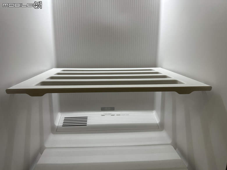【試用】LG Styler 蒸氣電子衣櫥第二代，內建高壓蒸氣掛燙機，AI護理衣物