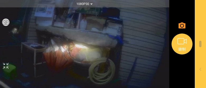 響尾蛇X3 鏡頭白白霧霧的
