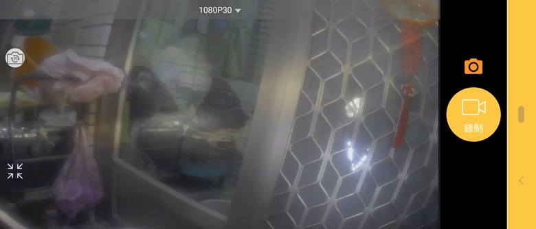 響尾蛇X3 鏡頭白白霧霧的