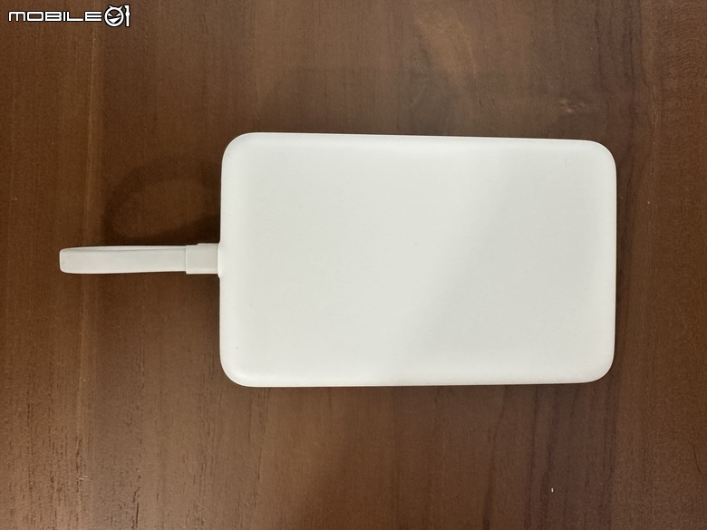 小米磁吸自帶線行動電源10000 33W 給iPhone滿滿的續航力