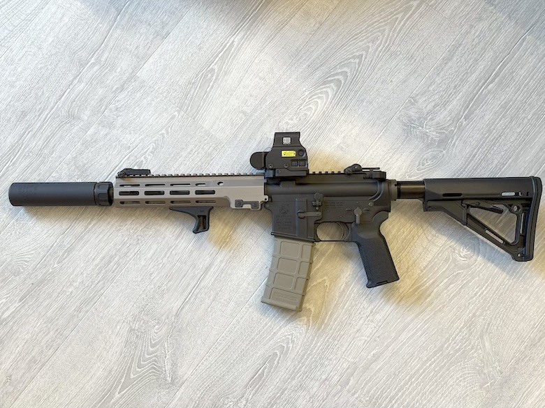 GHK MK16 URG-I 10.3吋版氣動空氣軟槍外觀改裝 | 黑色經典現代套裝歷久不衰
