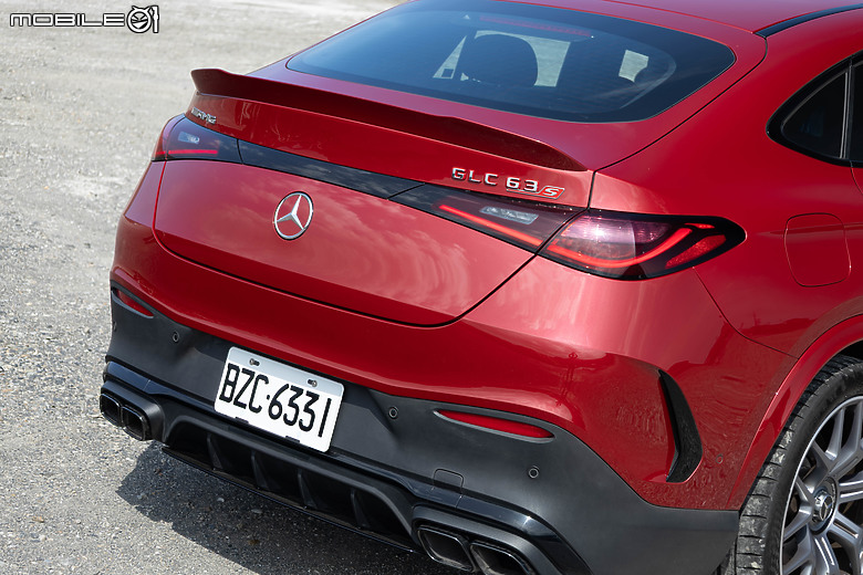 Mercedes-AMG GLC 63 S E Performance Coupe 試駕|極致性能的展現,卻同時擁有純電移動的舒適旅程!