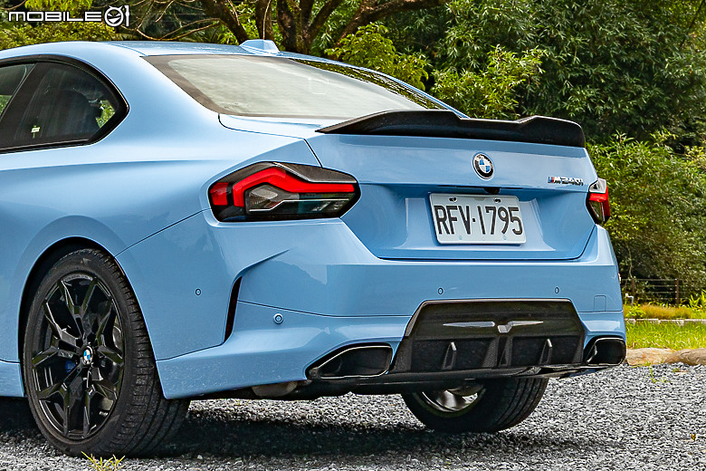 BMW 小改款 M240i xDrive 試駕｜全天候戰力與愉悅樂趣兼具的雙門小跑車！