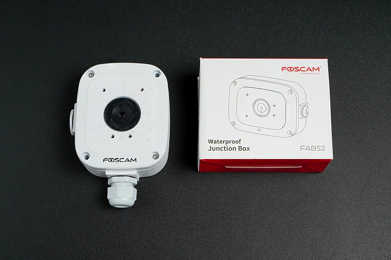 [開箱] FOSCAM SD2 2.4/5G Wi-Fi 360度可變焦4X ipcam 室外型 無主機監視器